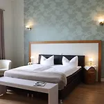 מלון Gaestehaus 