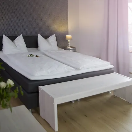 Garni - Unsere Stadtvilla 3* Hechingen